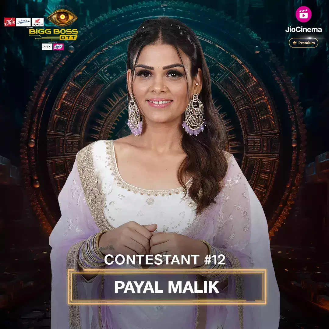 13. Armaan Malik, Payal Malik, and Kritika Malik - The Modern Family